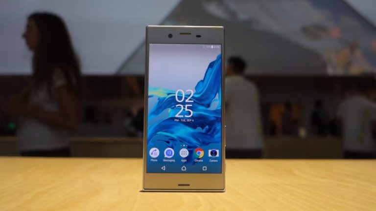 Sony Xperia XZ Hands On Review - TechEngage