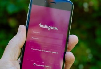Instagram is stealing users' location