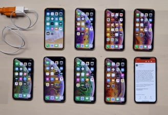 iphone xs charging gate