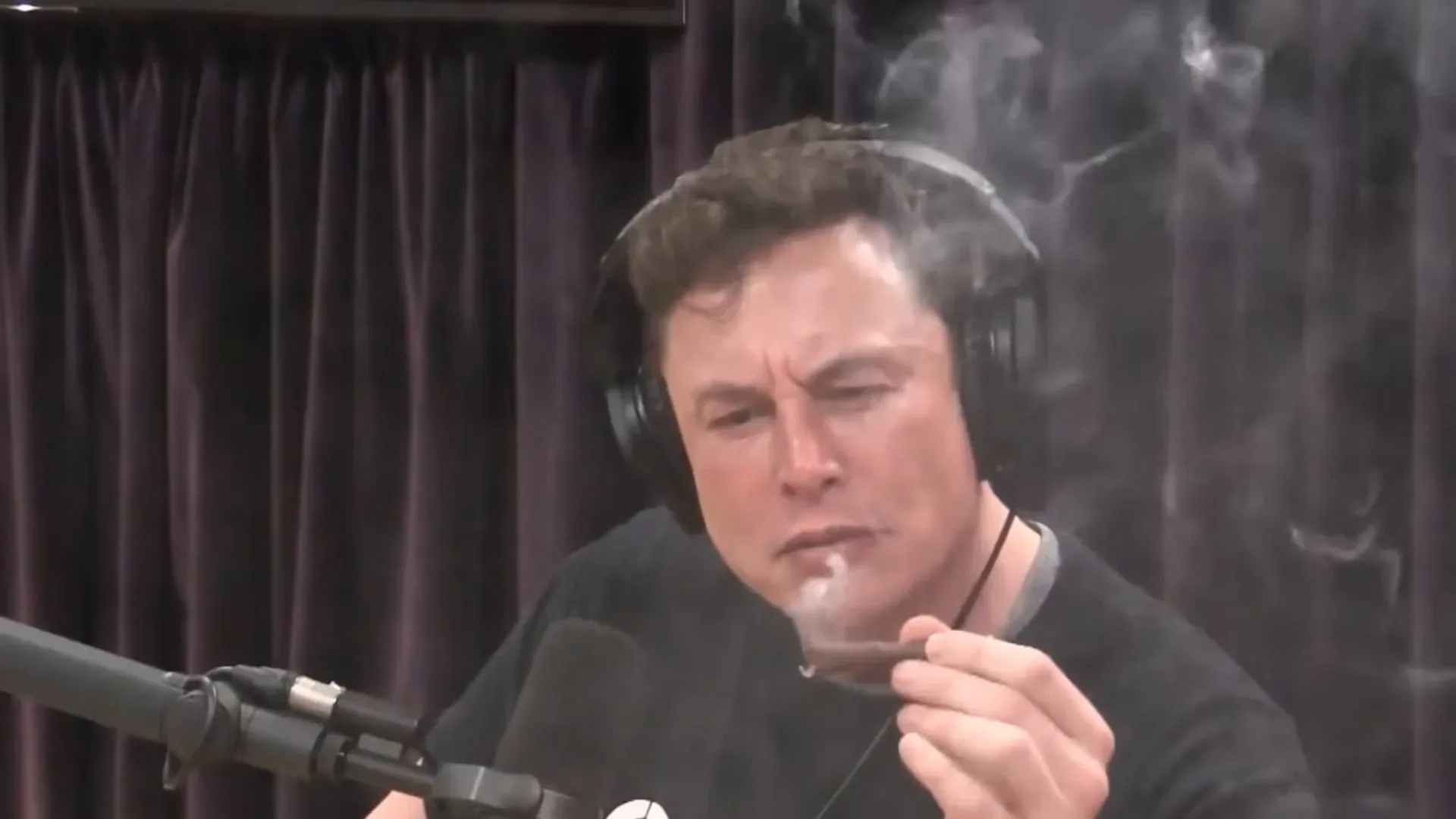 Elon Musk Prohibited From Smoking Weed In Public By Nasa