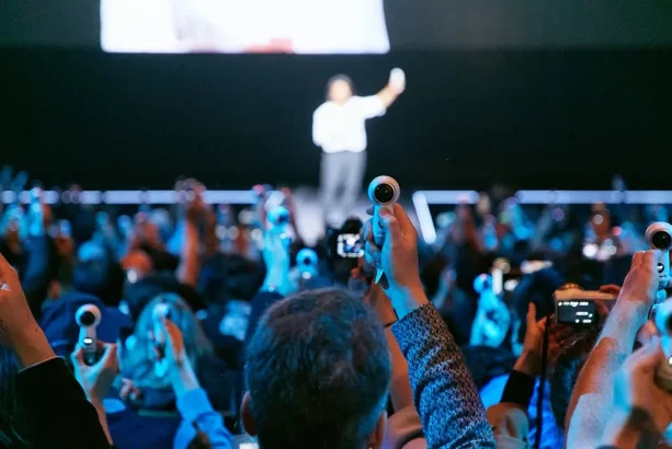 samsung to release Galaxy S10 earlier