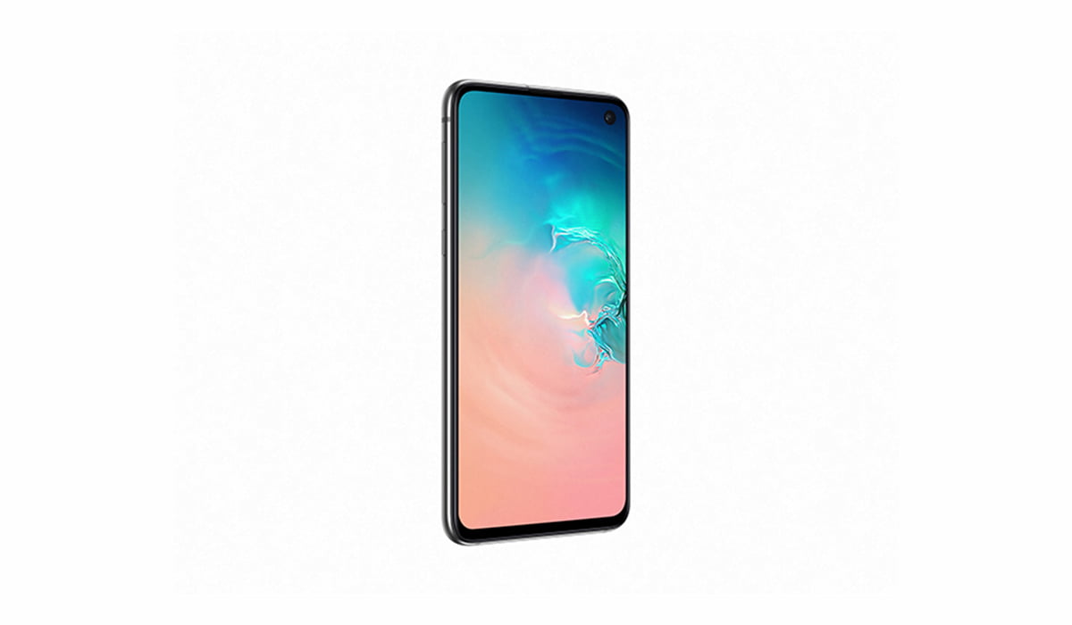 An Image Of Galaxy S10E By Samsung