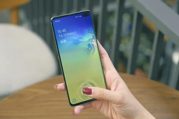Samsung Galaxy S10+ Fingerprint scanner