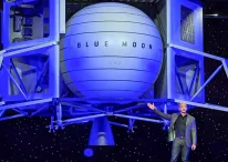 Jeff Bezos unveiling its Blue Moon starship